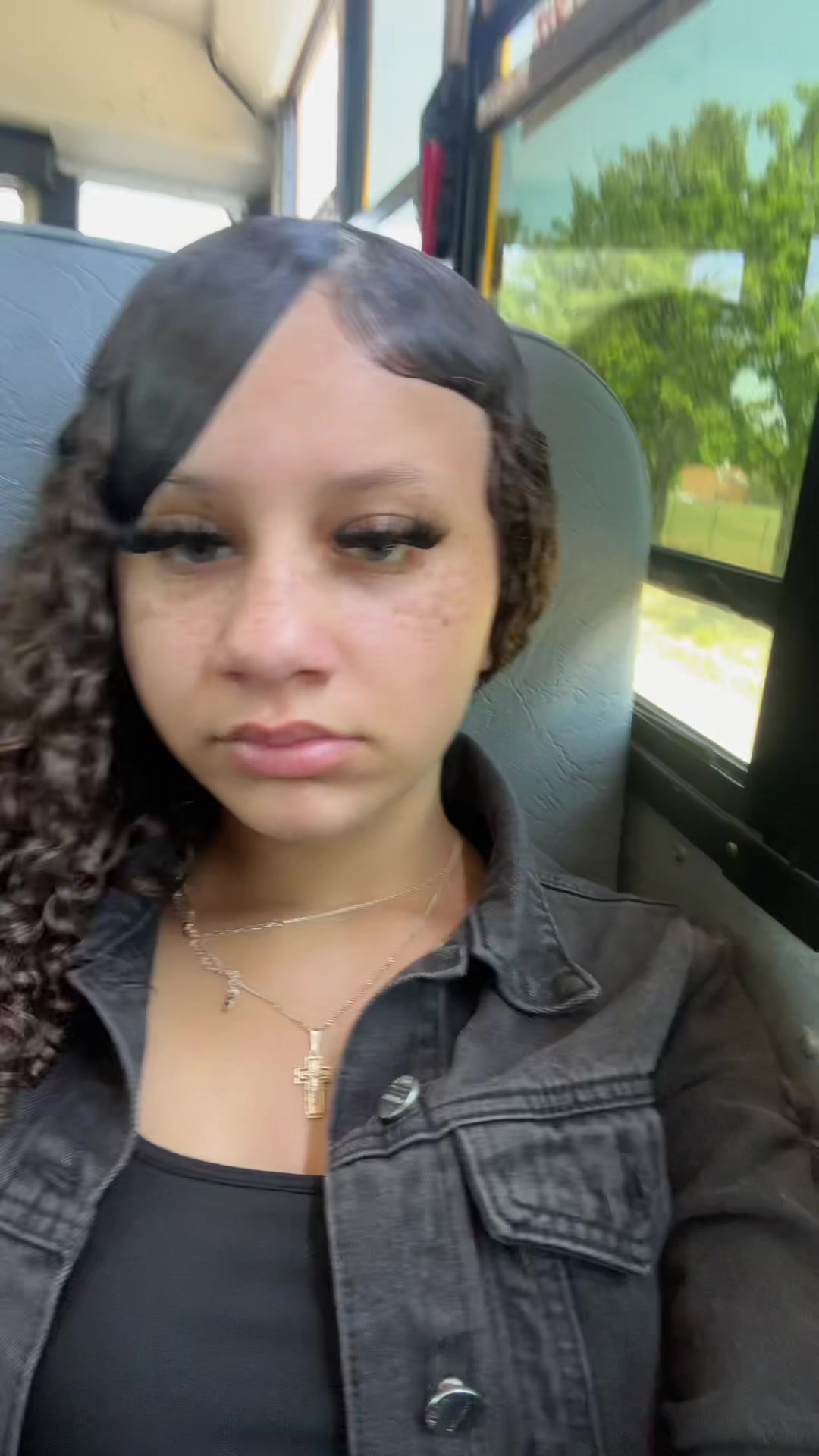 @￶