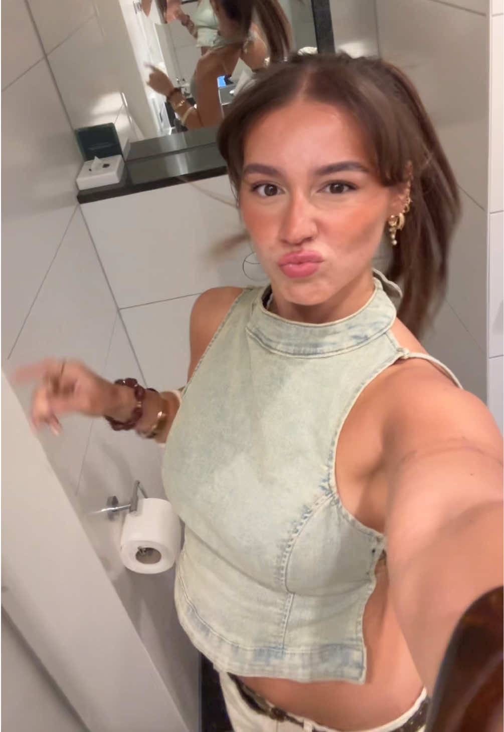 @lleahdavies2