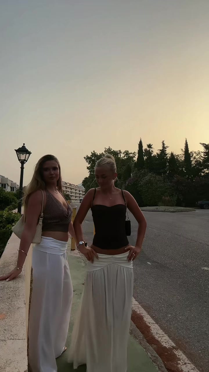 @ella