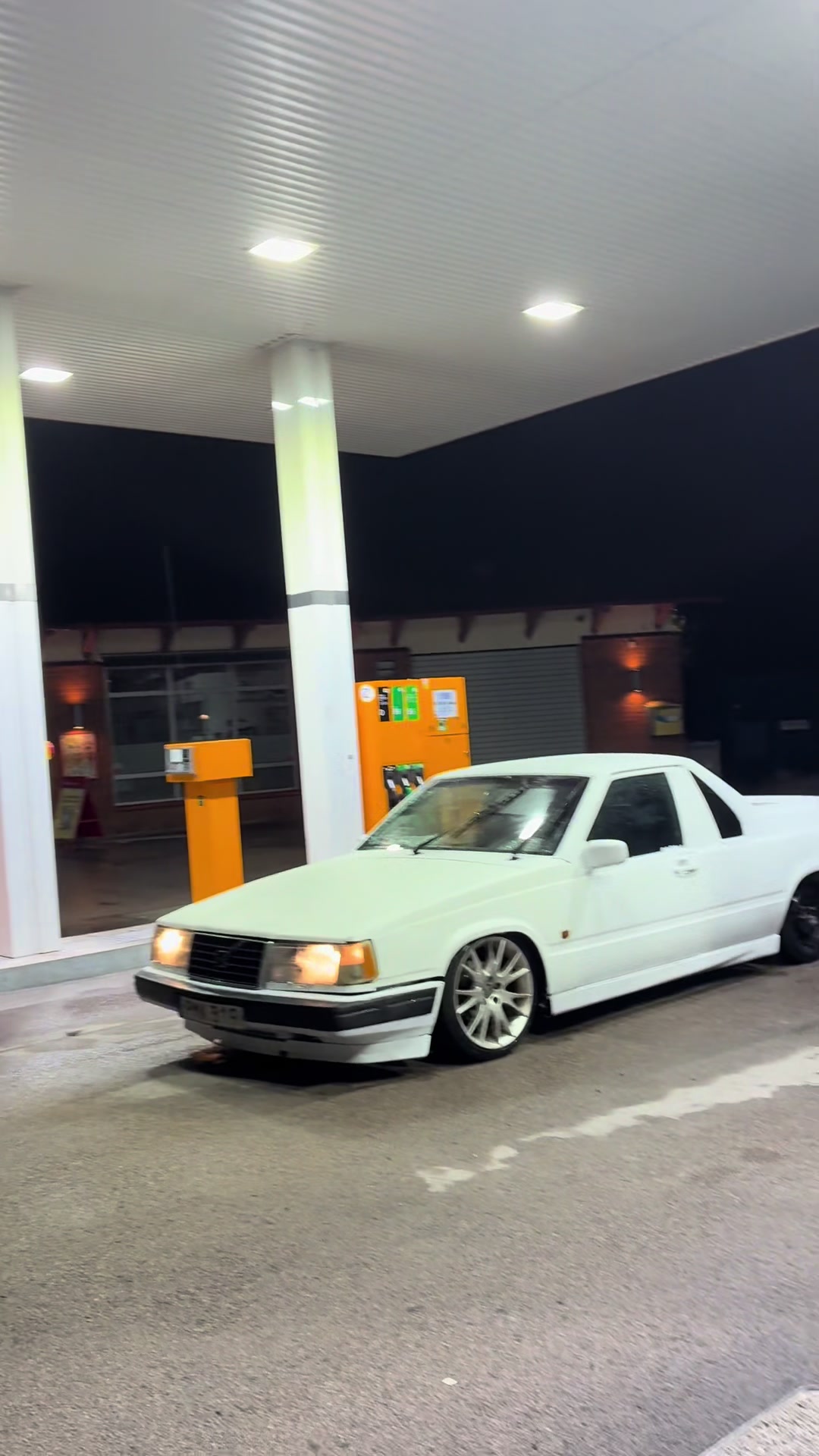 @𝙻𝚒𝚗𝚞𝚣