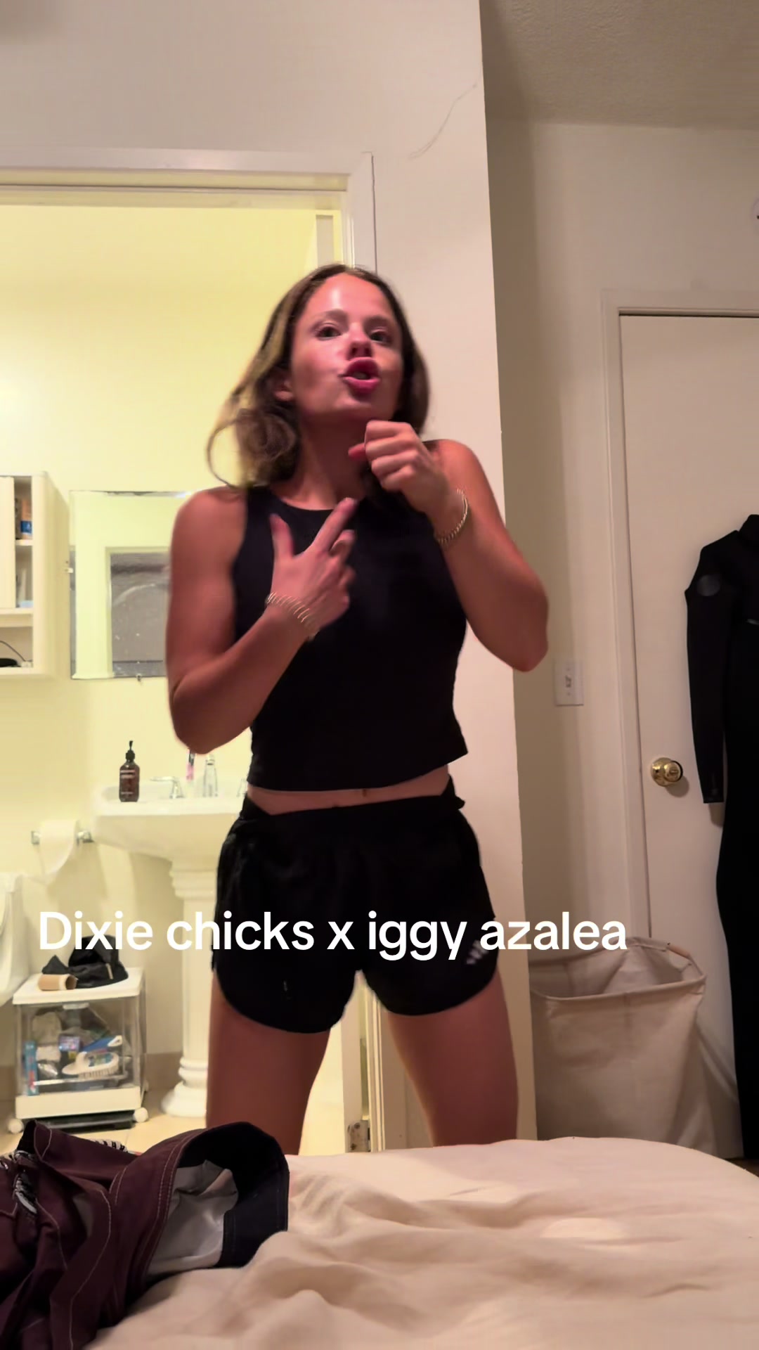 @Averagefashionblogger