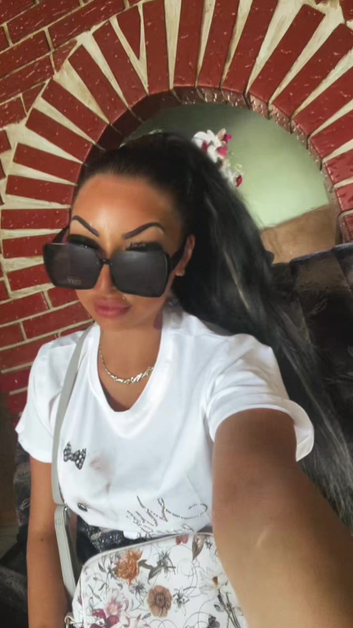 @🫦Lauraaa 🫦