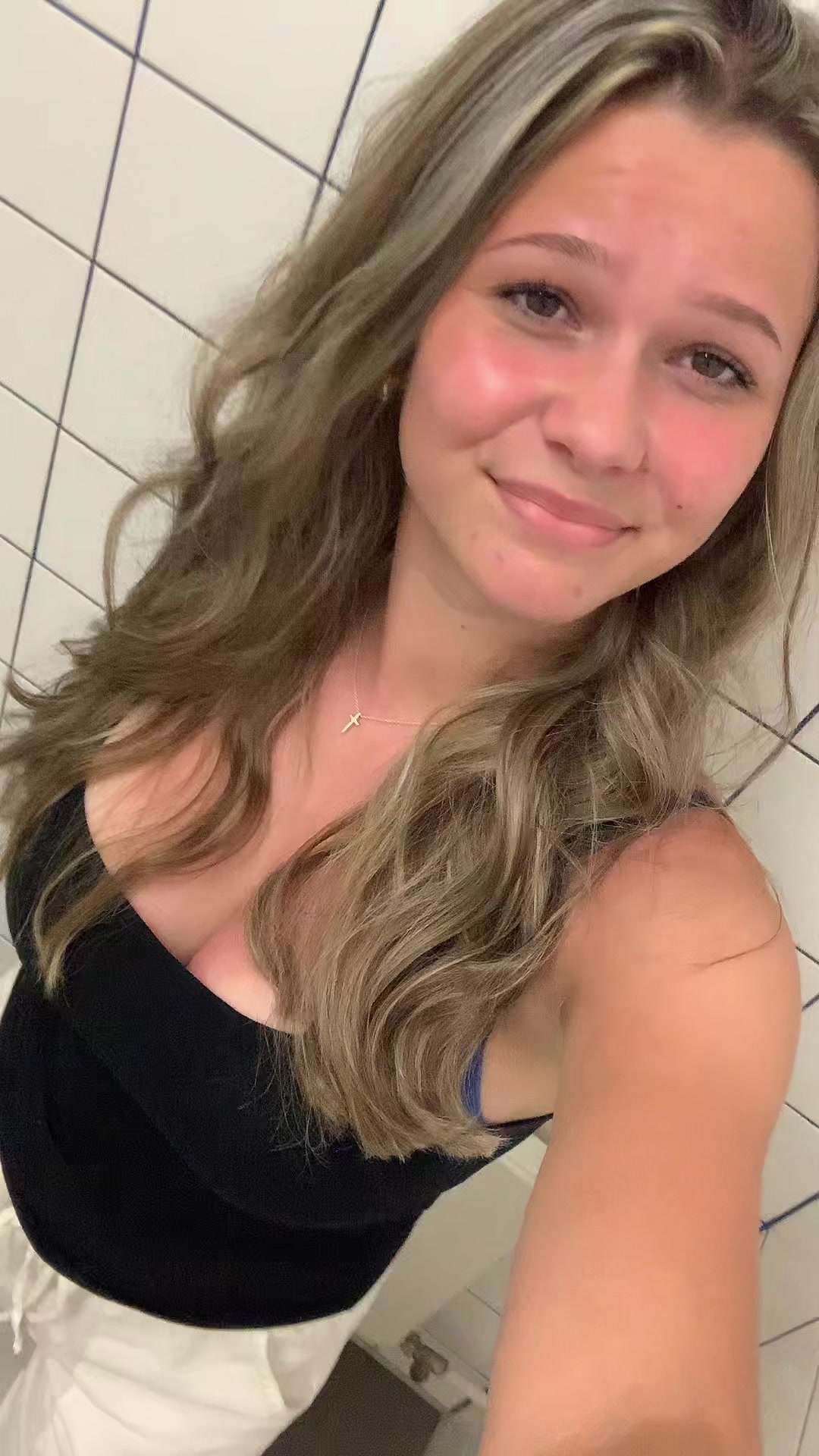 @𝑺𝒐𝒑𝒉𝒊𝒂 🤍