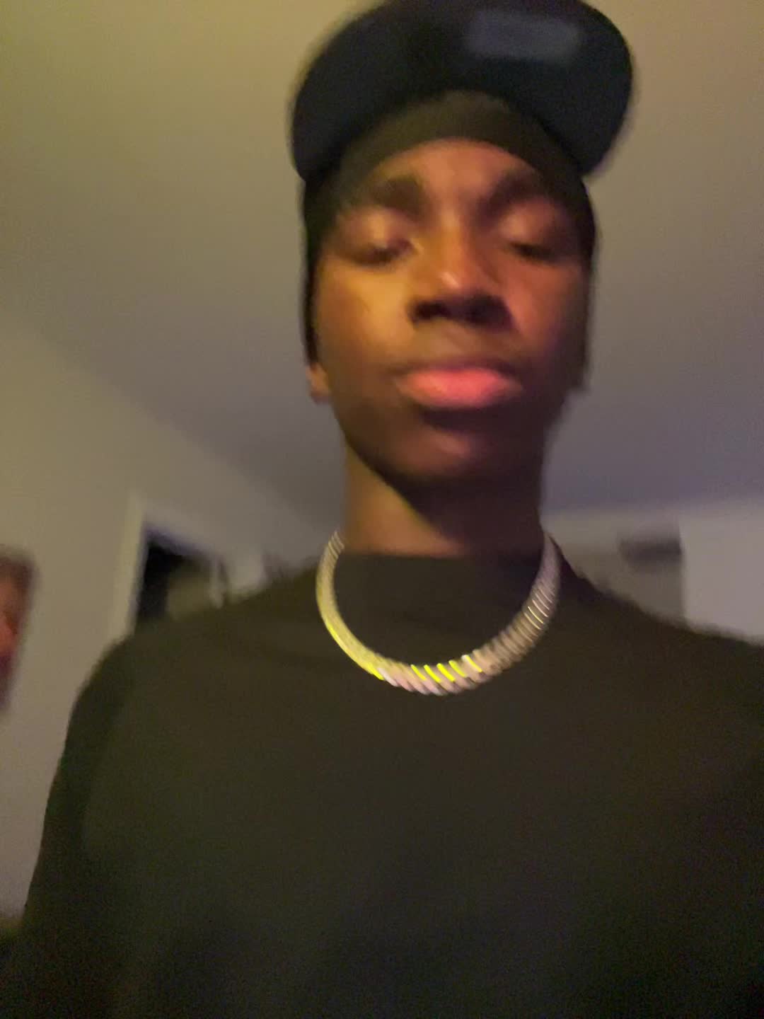 @️