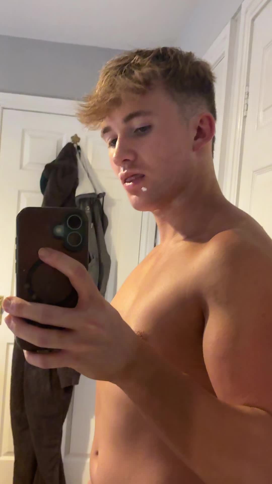 @itzisaacjames