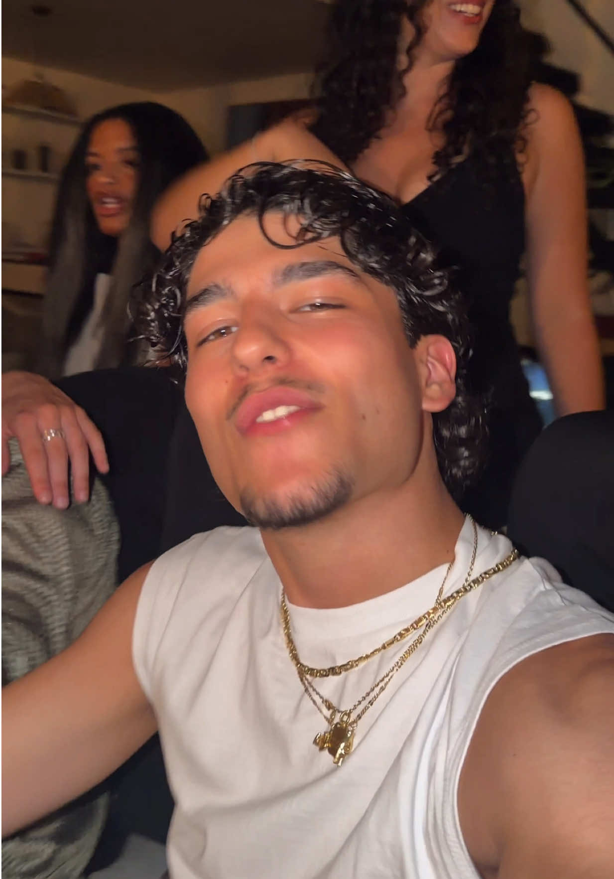 @DAKEEZ
