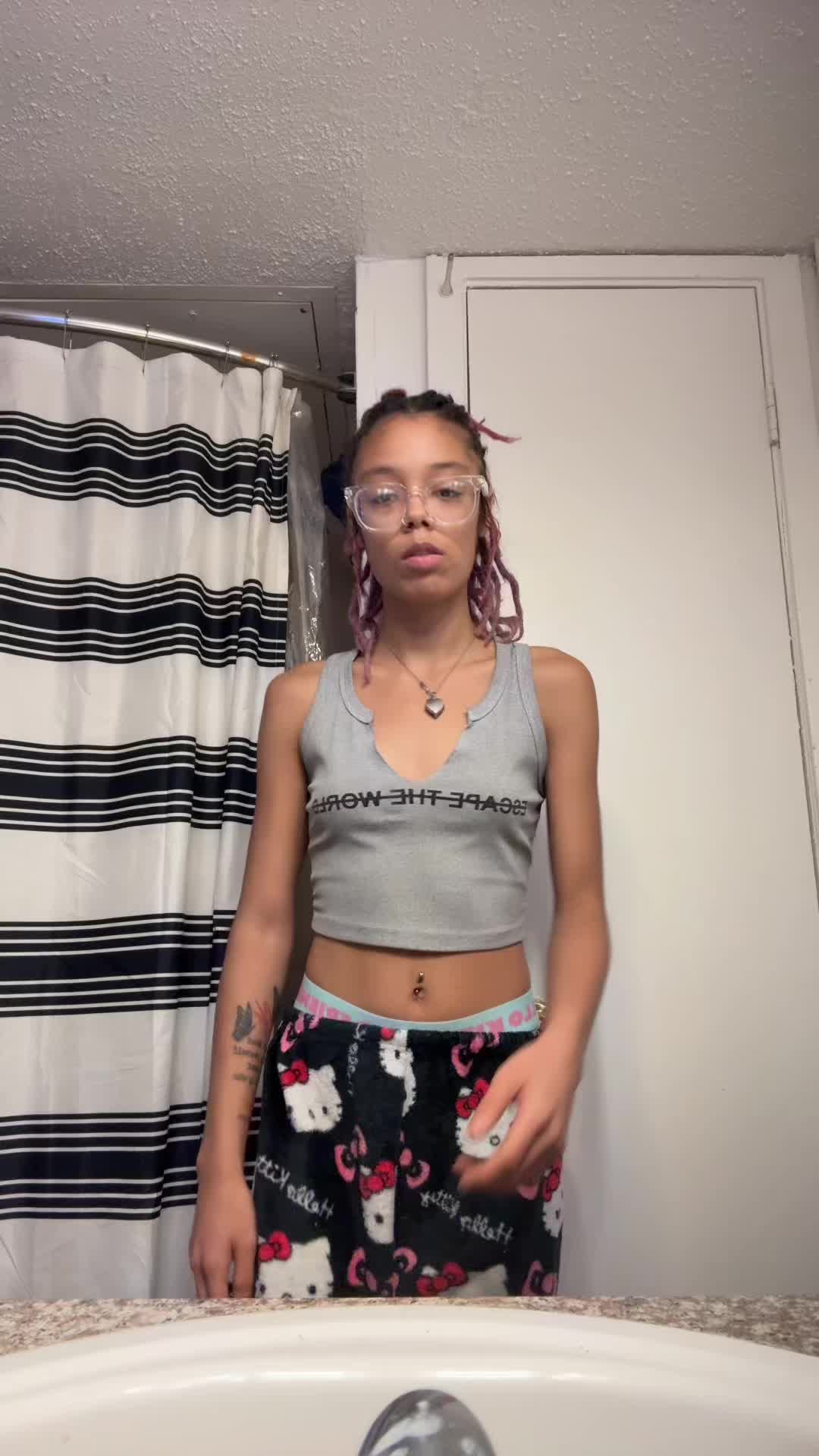 @therealdelois