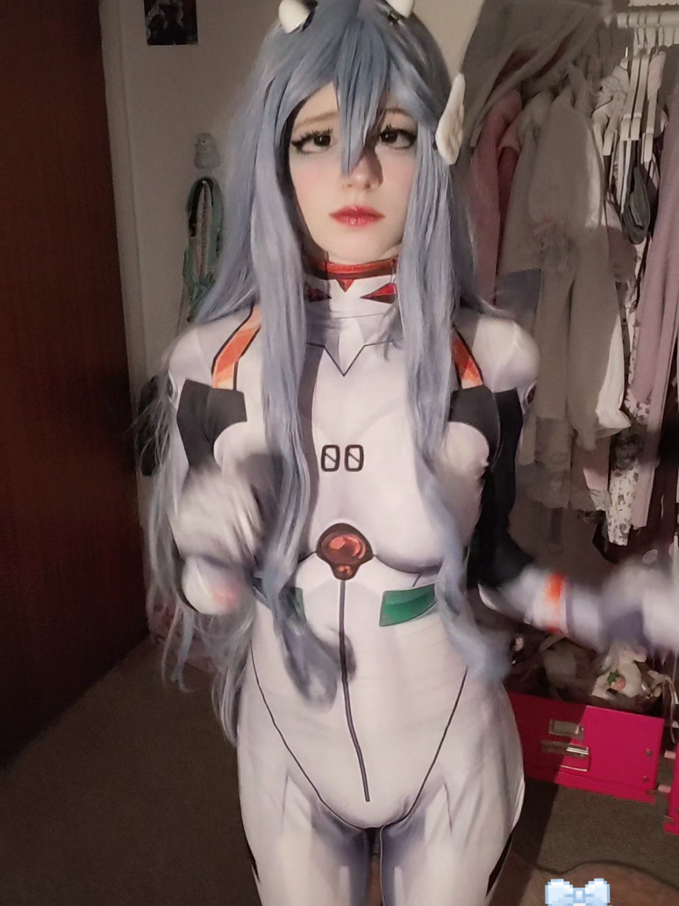 @:D