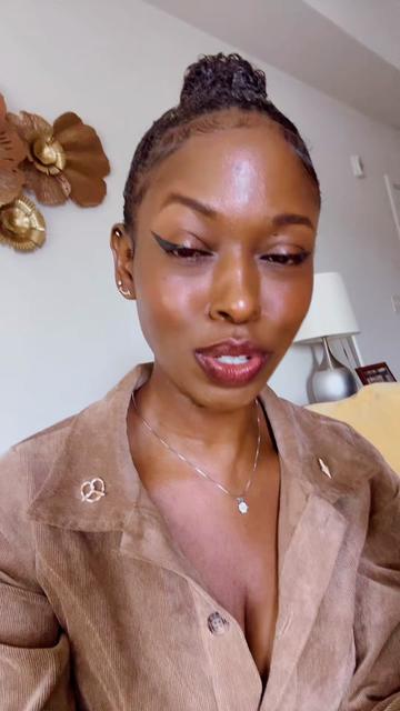 @DahliaLovee