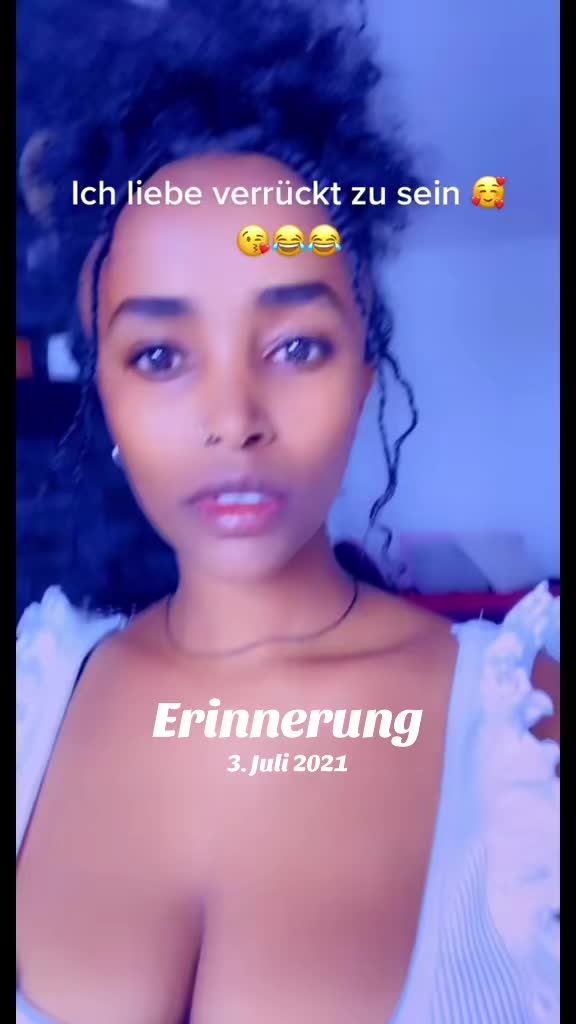 @Mary Afro girl