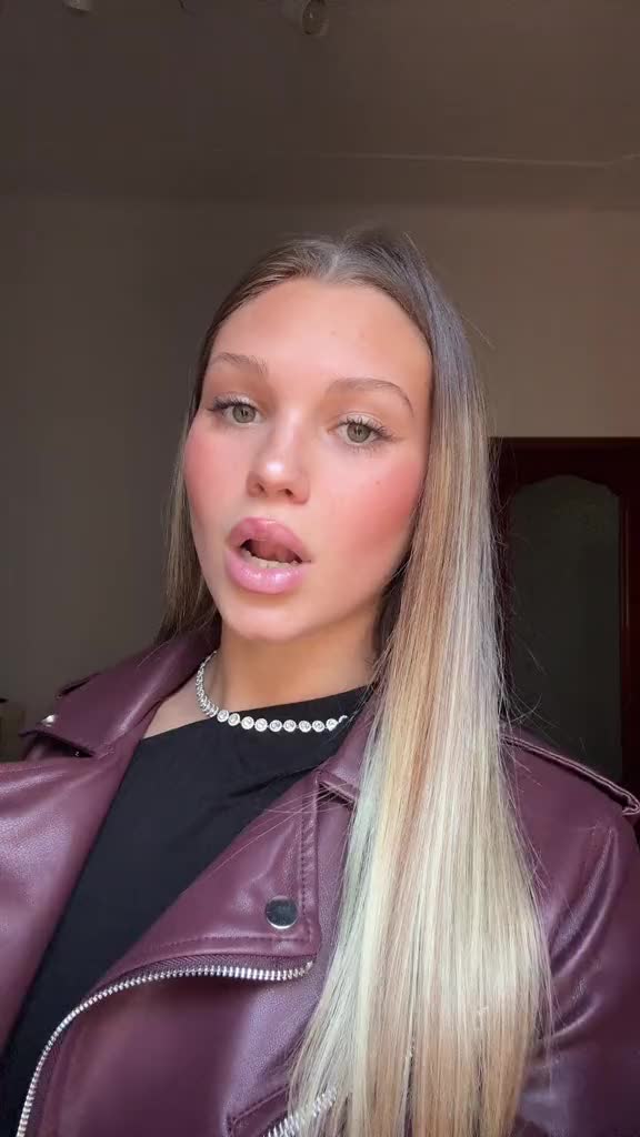 @𝐒𝐚𝐫𝐚𝐡👸🏼