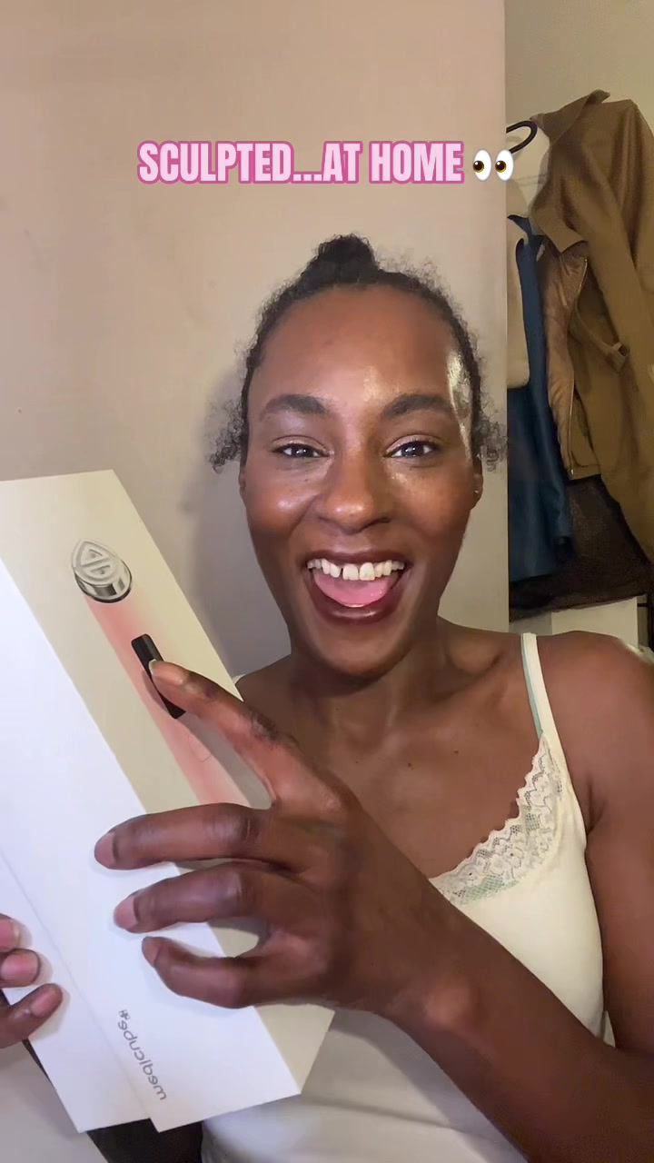 @Naomi | Travel | Wellness