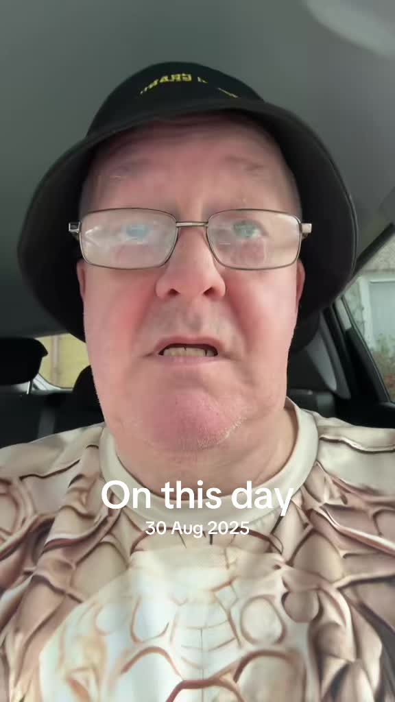 @TECHNO GRANDAD
