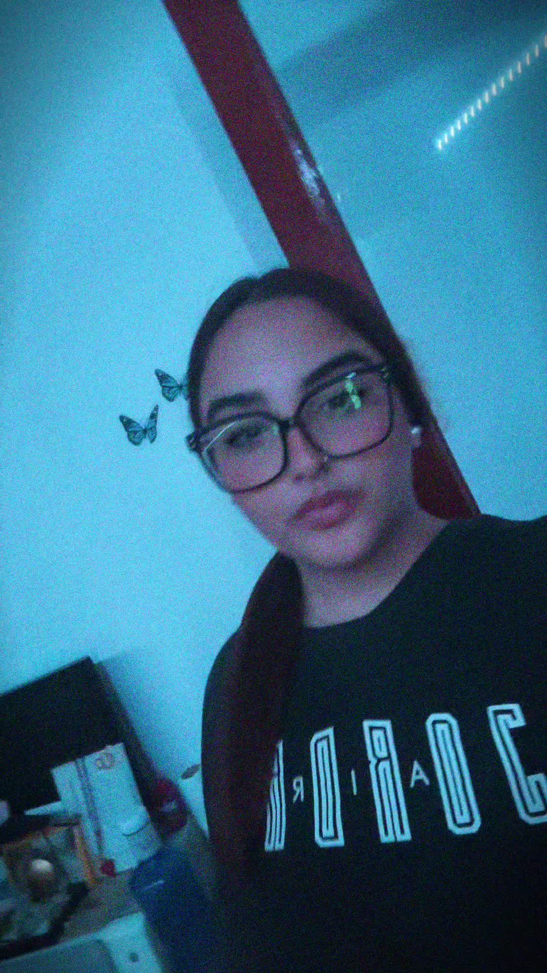 @lauraaa_glezz