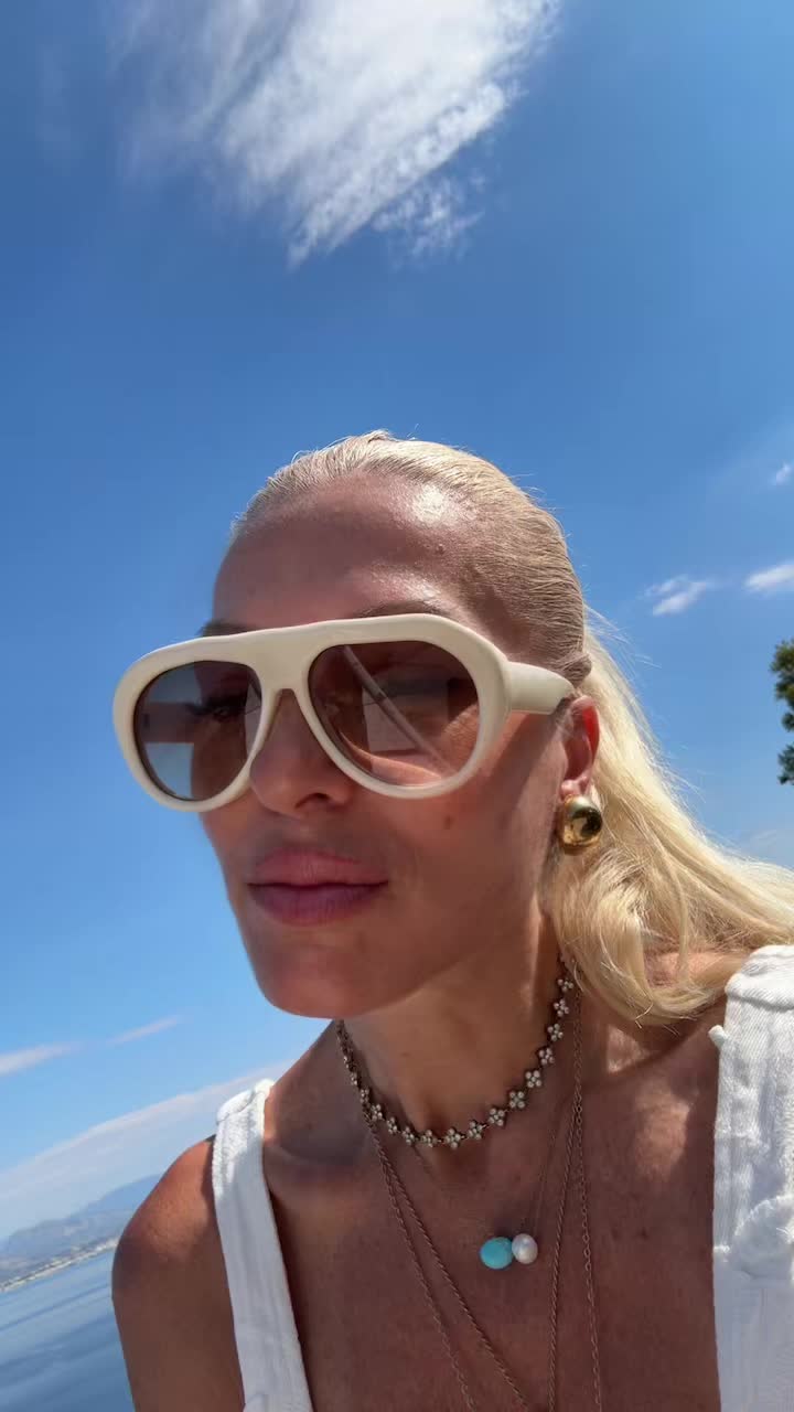 @Islandboutique by Elsa Toli