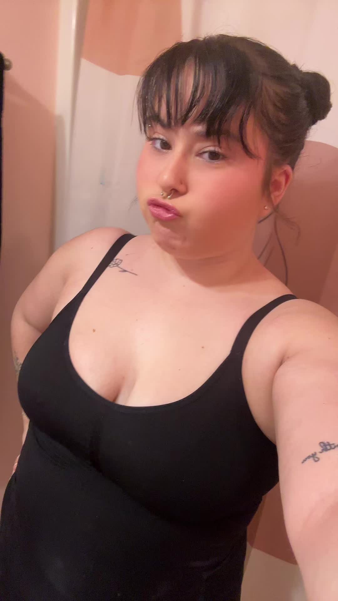 @maddie👩🏼&zwj;🦲