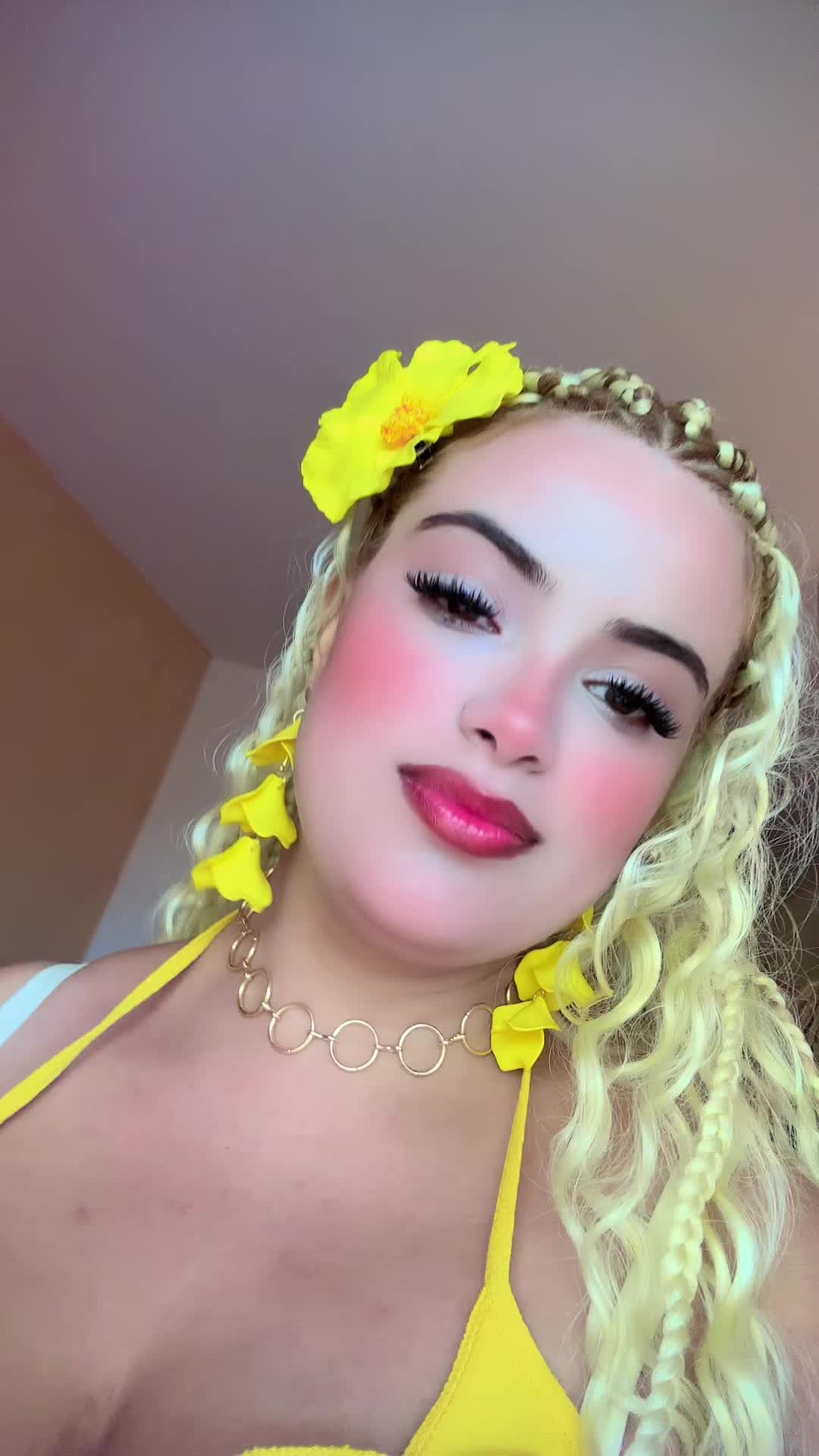 @Lara