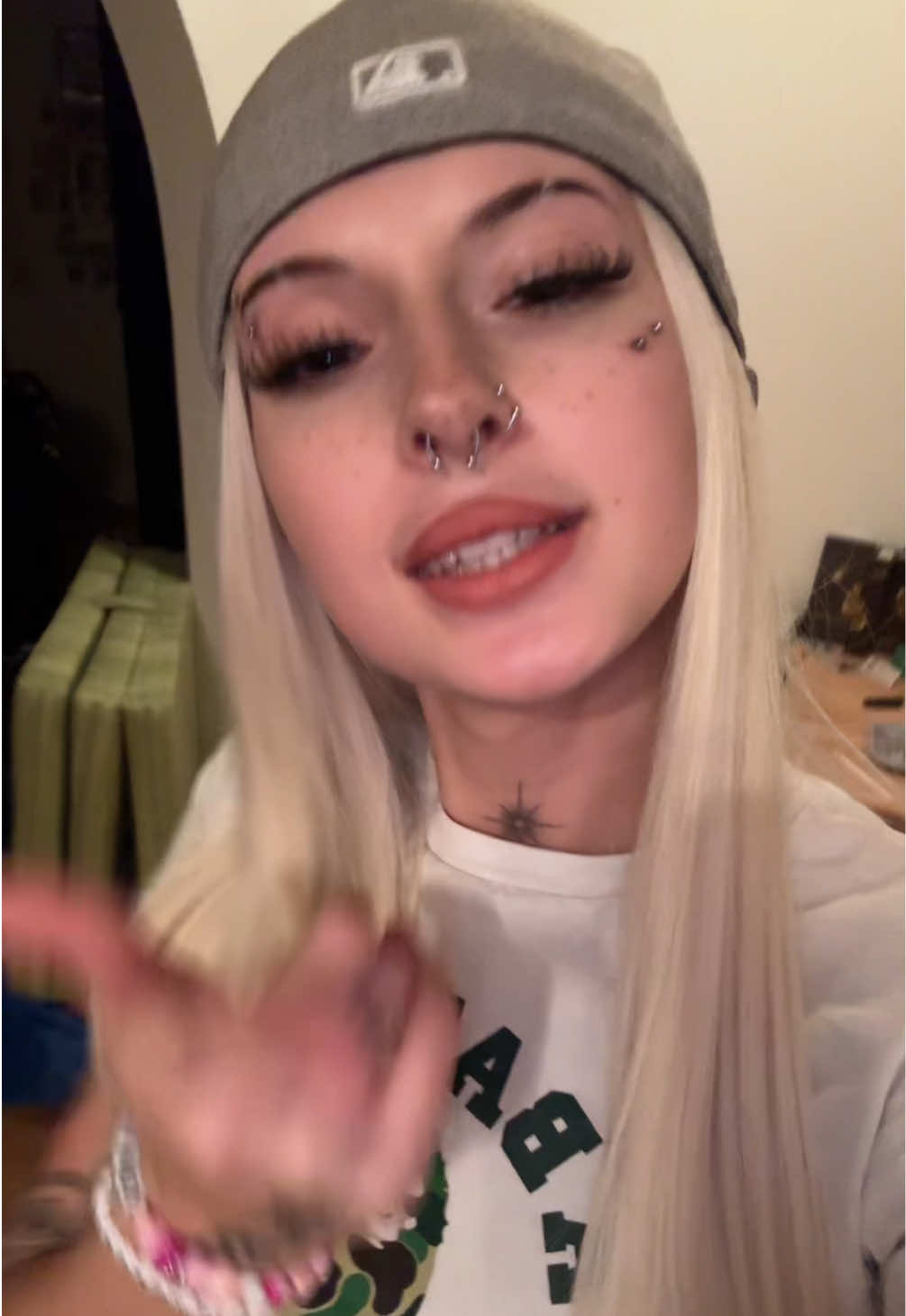 @t3arless_