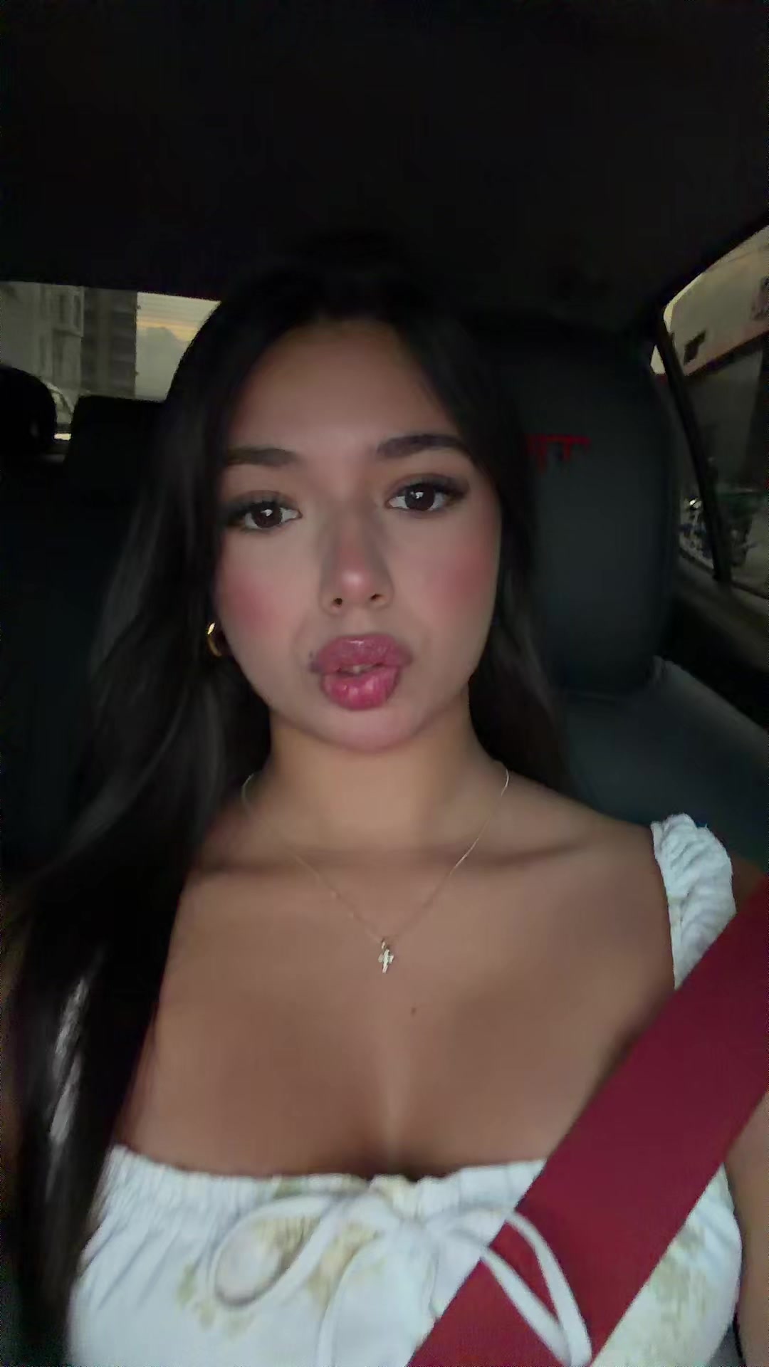 @Victoria