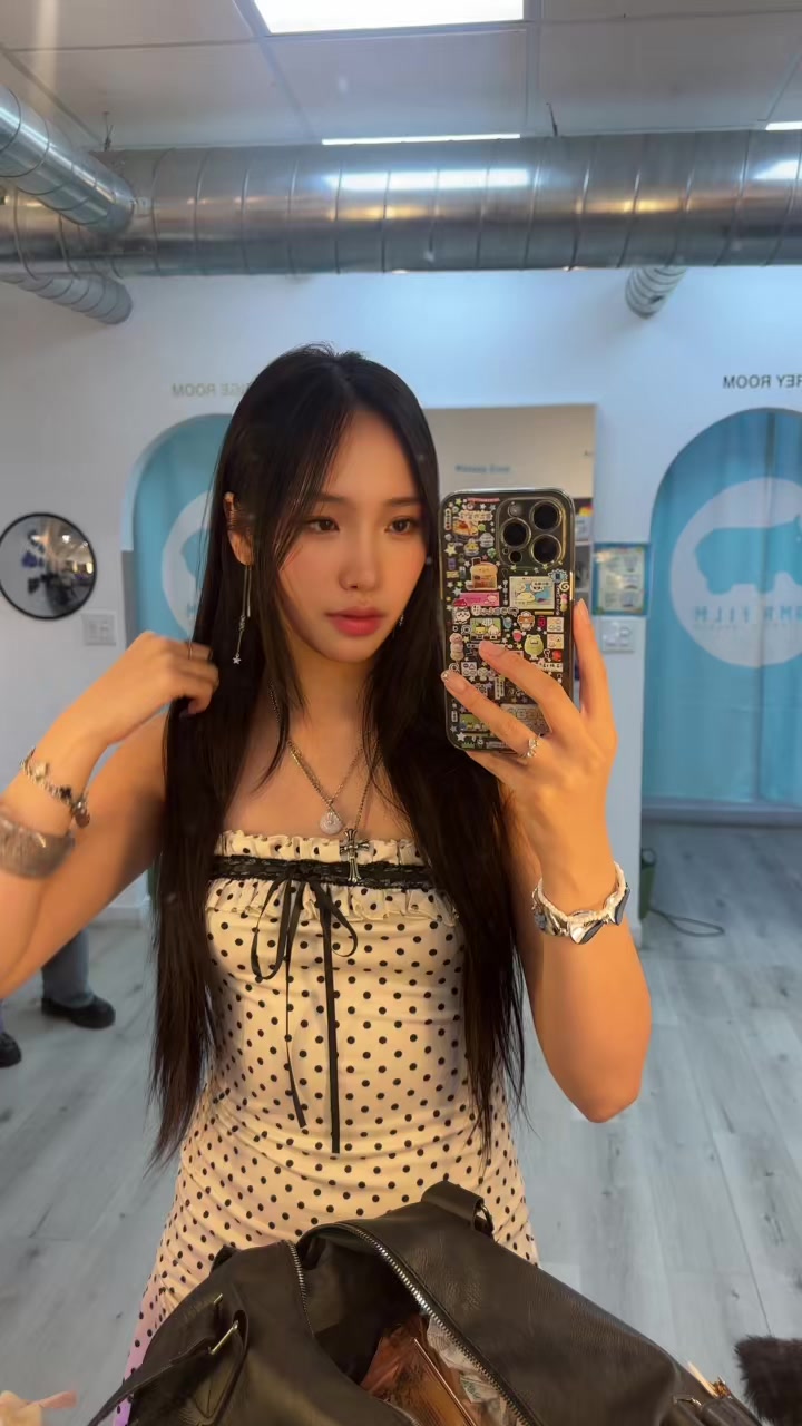 @angela