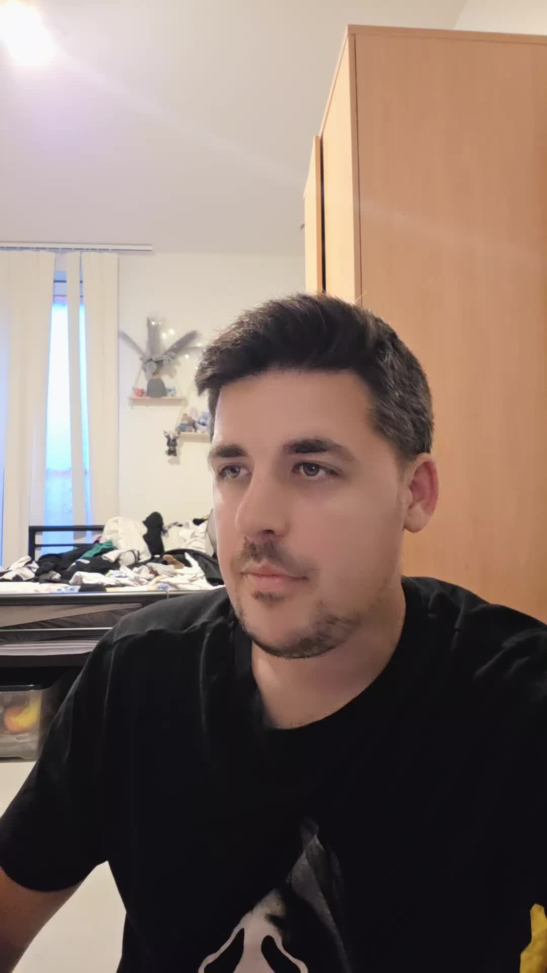 @Aronsworld