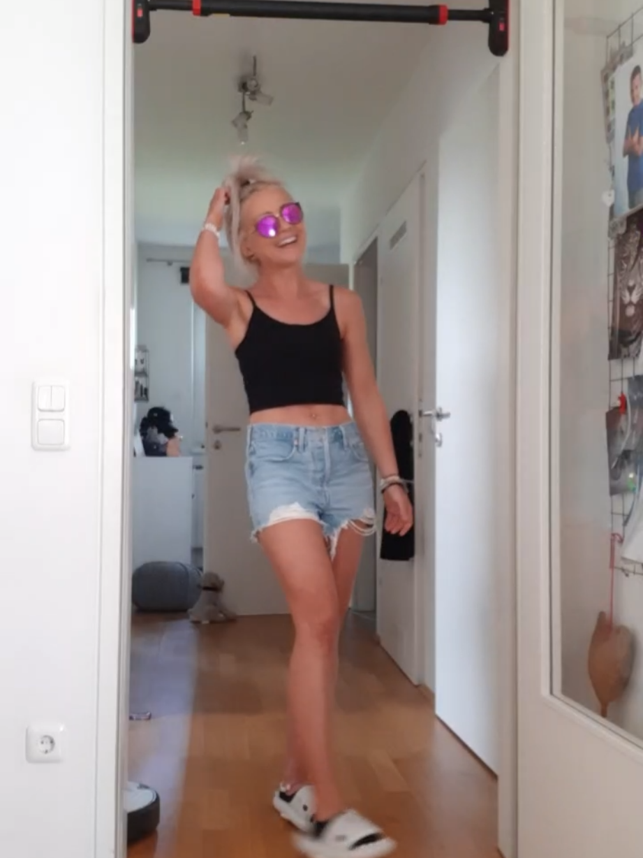 @Eva