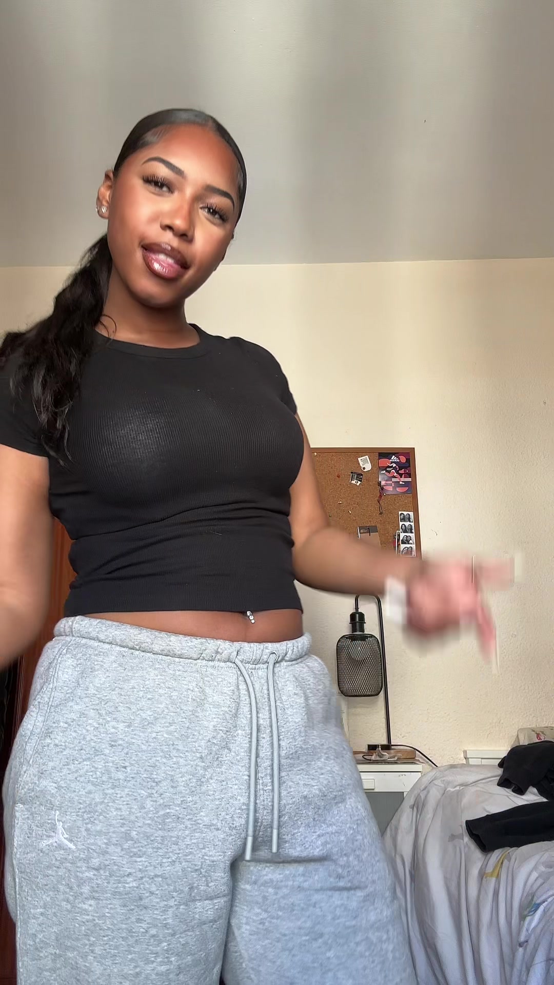 @baddie.chaki
