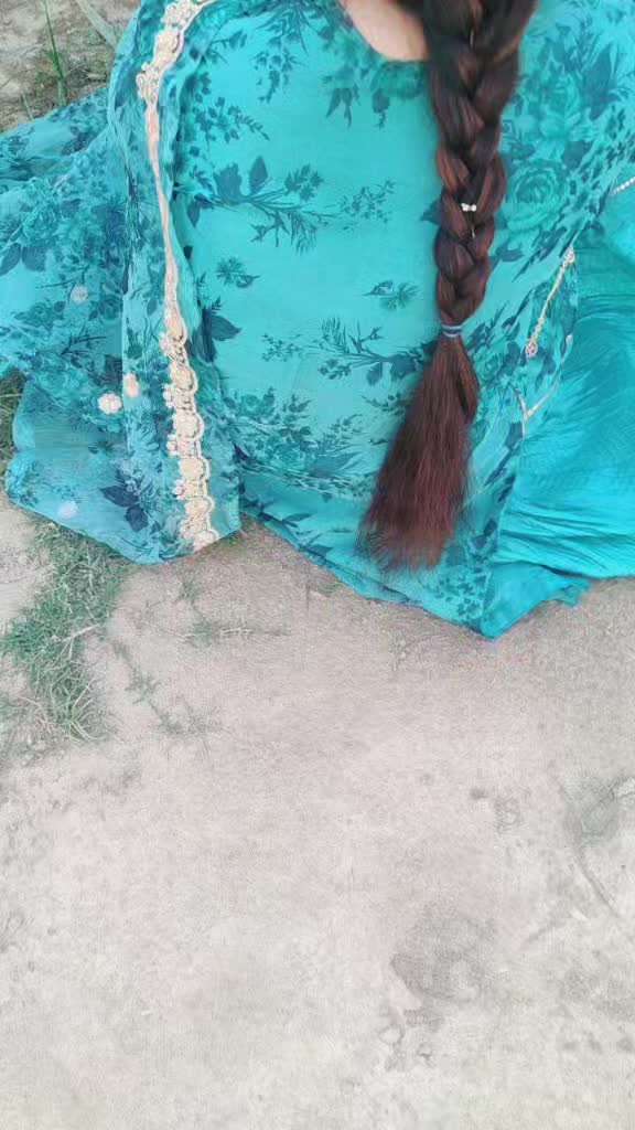 @Ayesha Khan