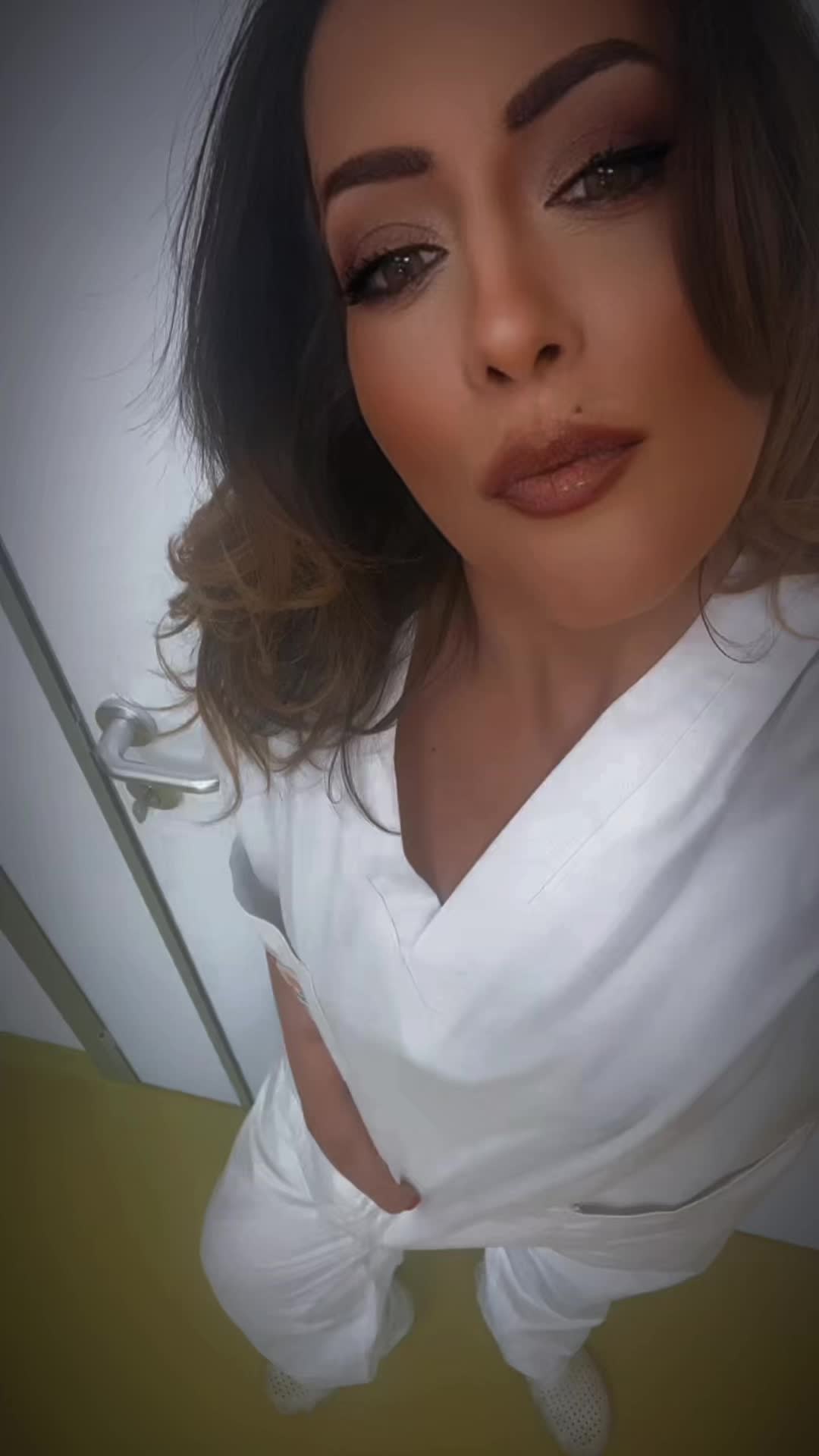 @.ALEXANDRA.G_