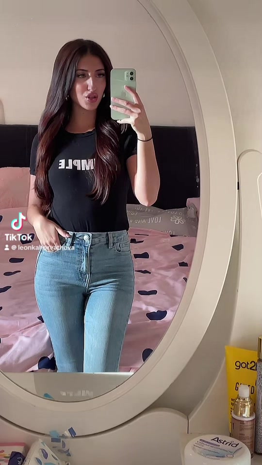 @Leonka Horv&aacute;thov&aacute;