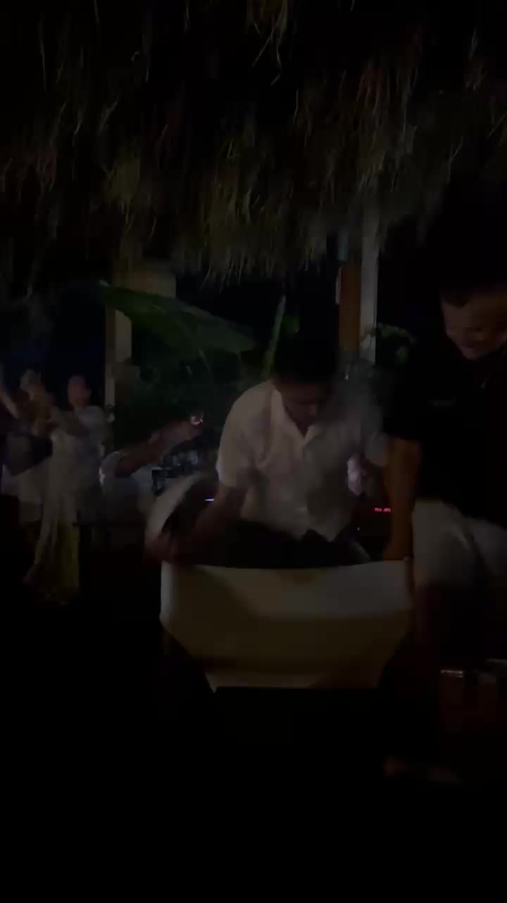 @Ê