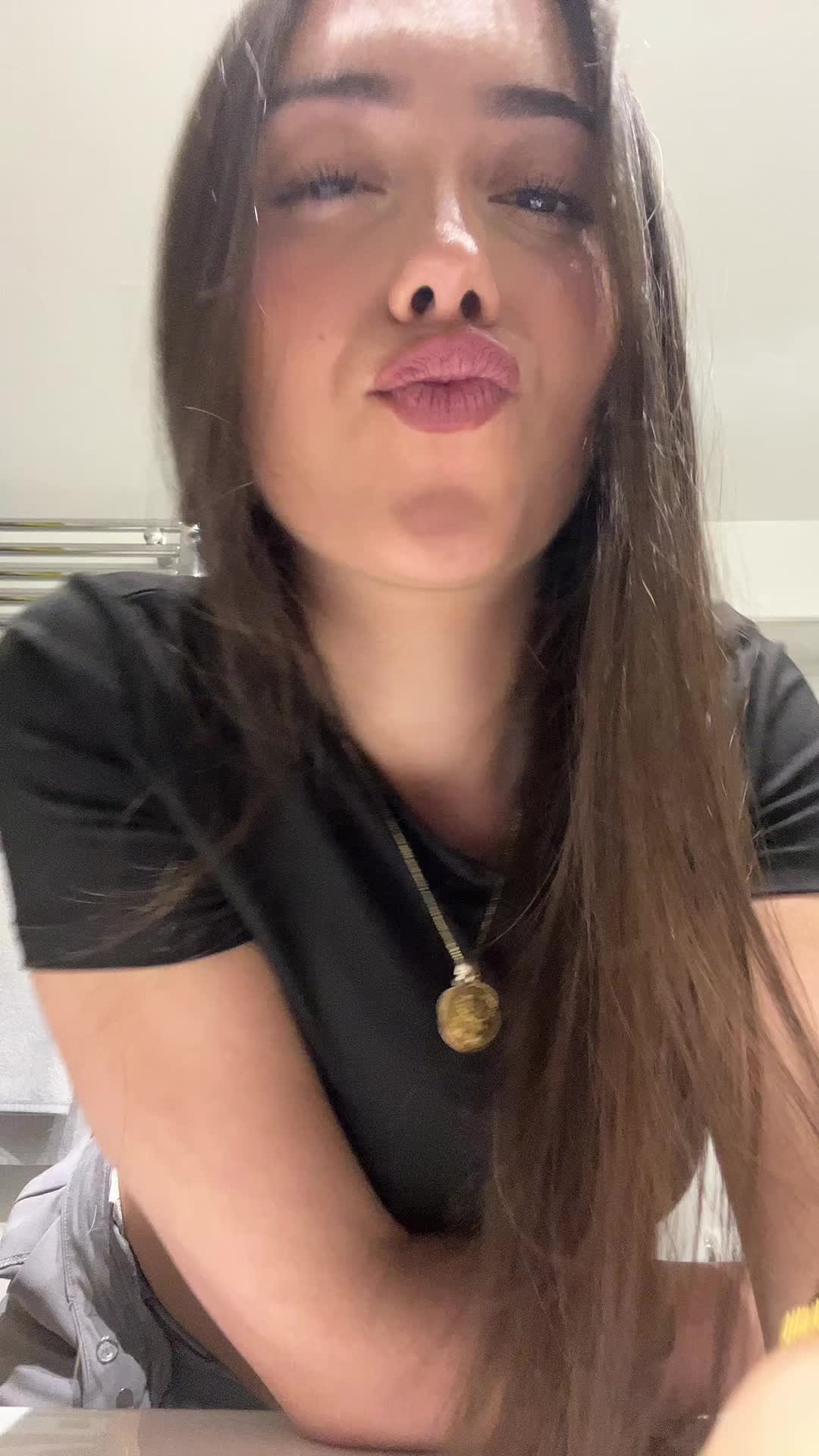 @anita