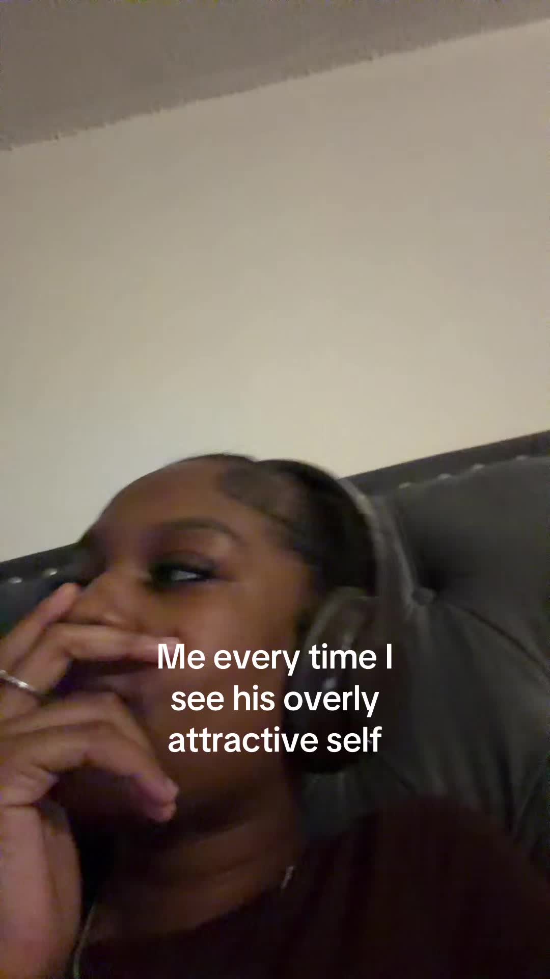 @￶