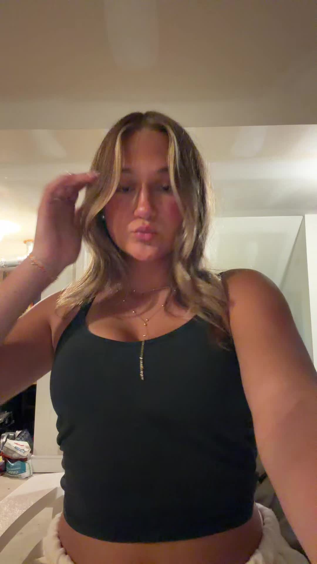 @Ella