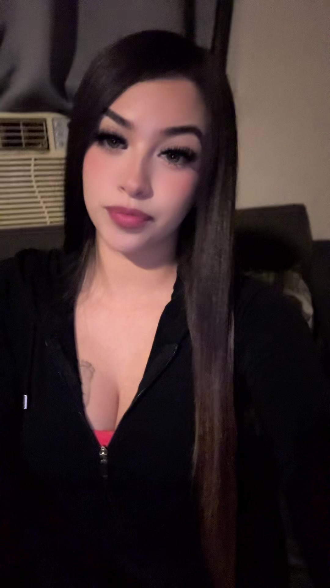 @UÑKÑOWÑ😈
