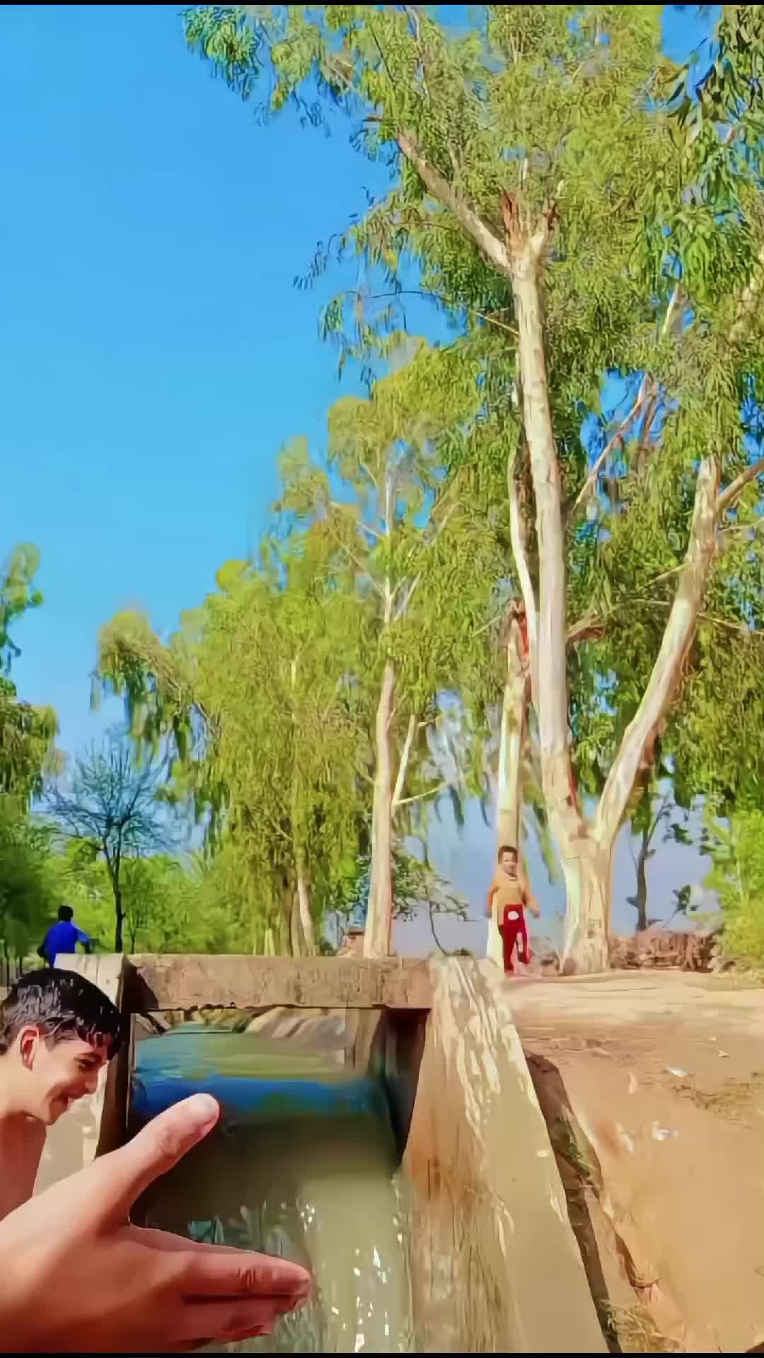 @~ T
