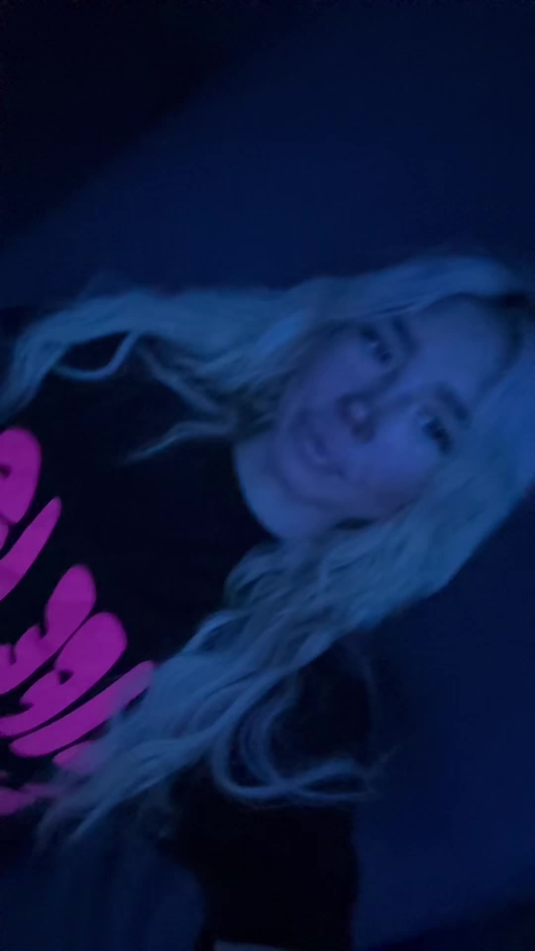 @zoejriserr