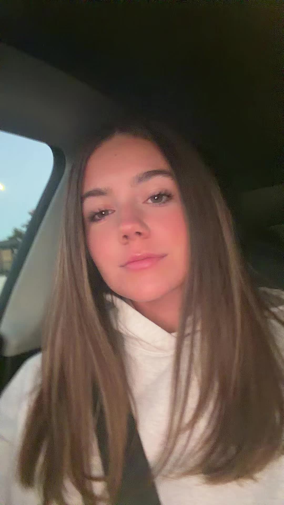 @BECCA🌸✨