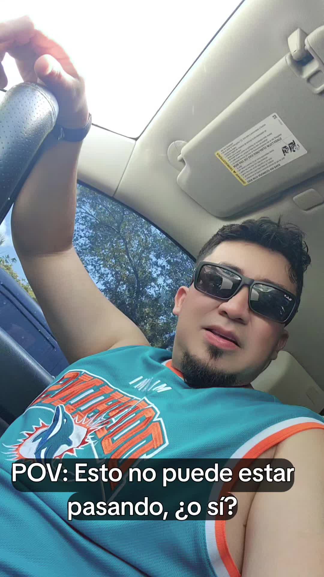 @Carlos noriega🇸🇻
