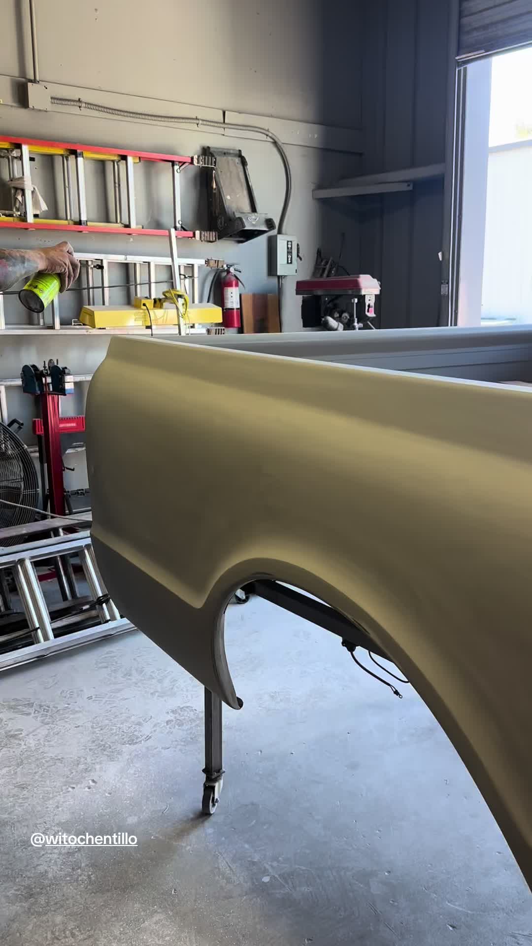 @WhatAreYouBuilding / C10 LGND