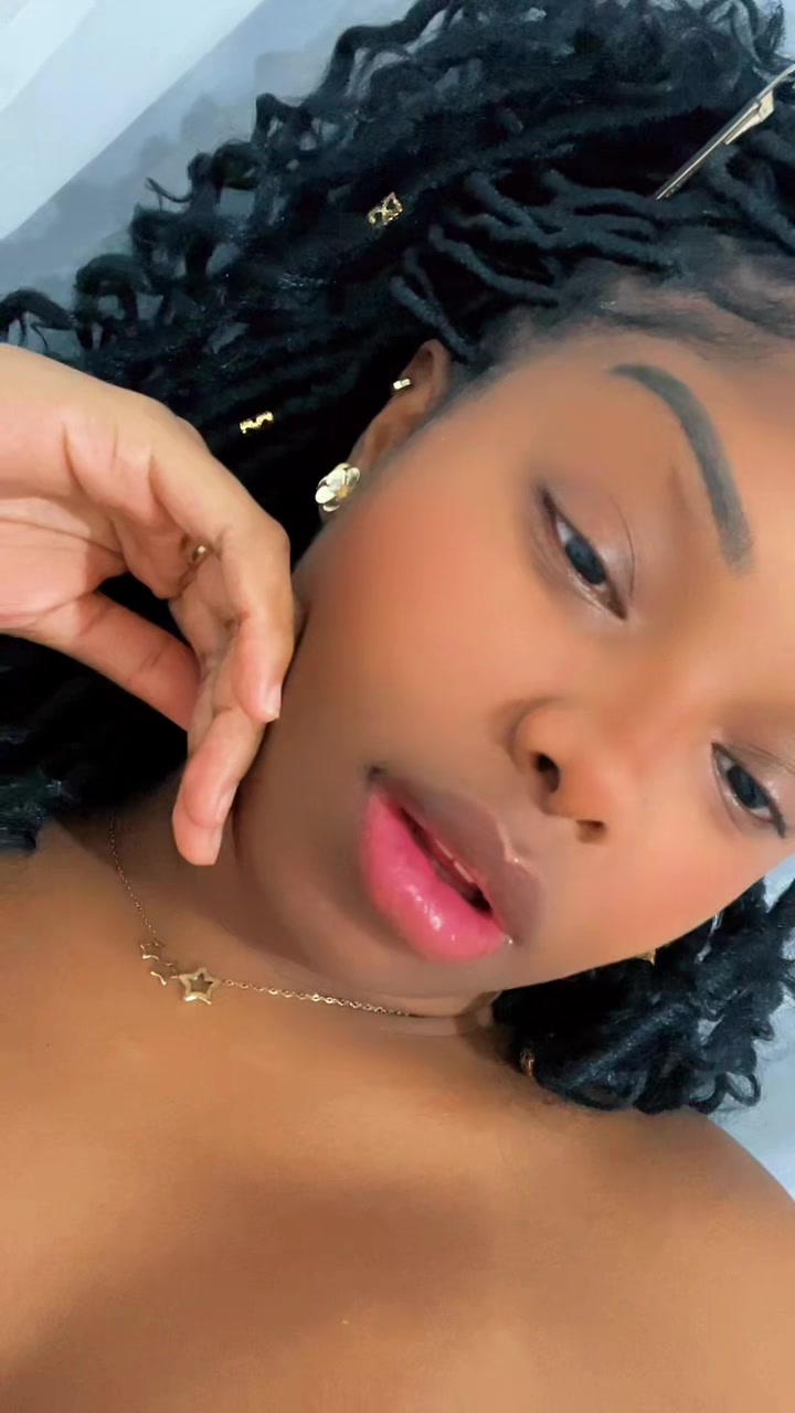 @Louhanna_