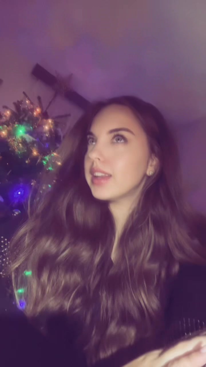 @alinkaa_xo