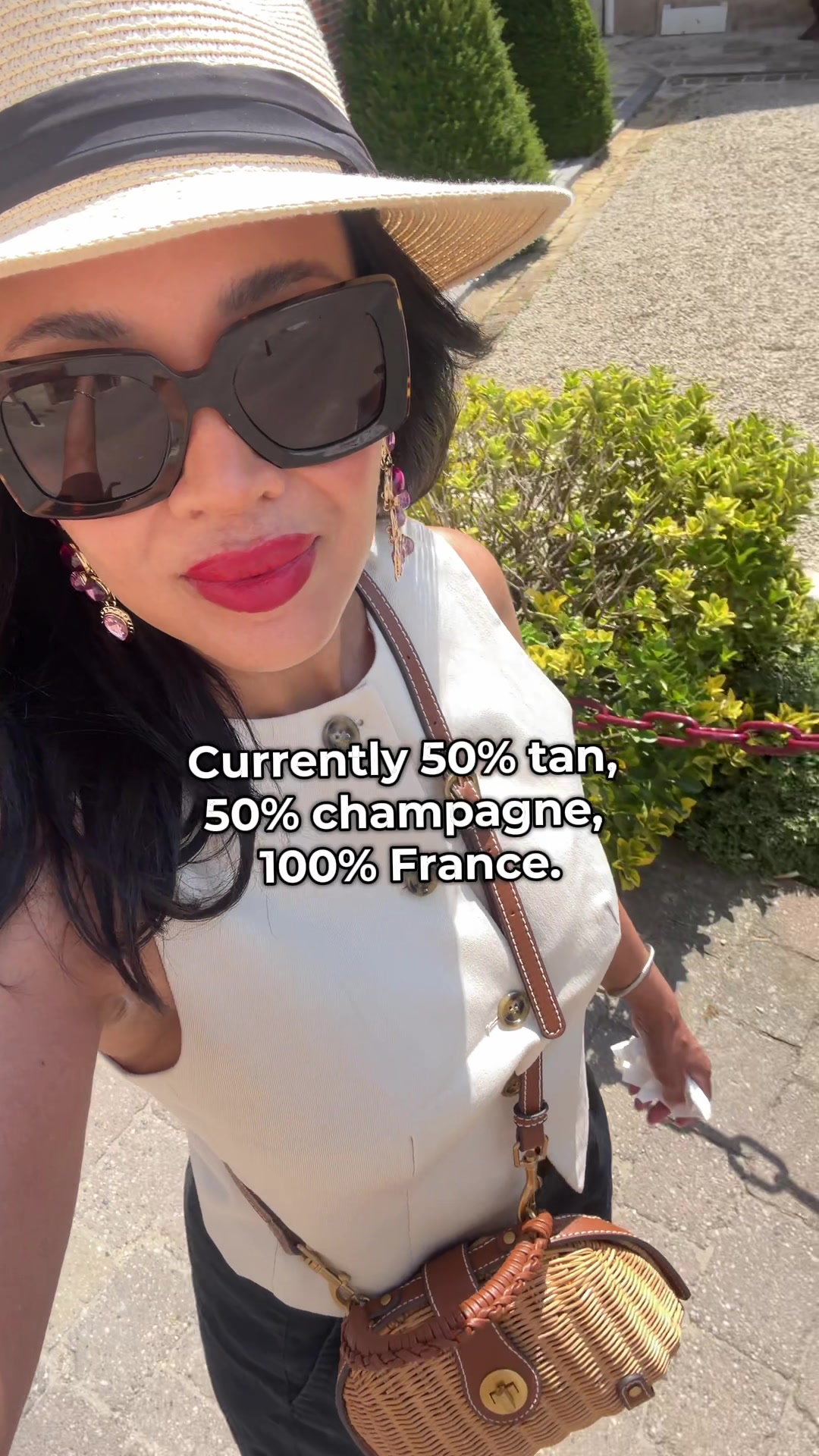 @Ella | travel & style 50+