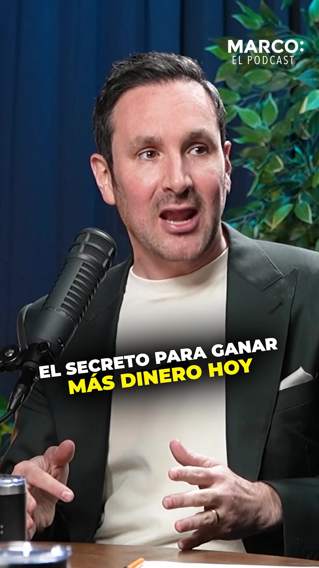 @Marco Antonio Regil