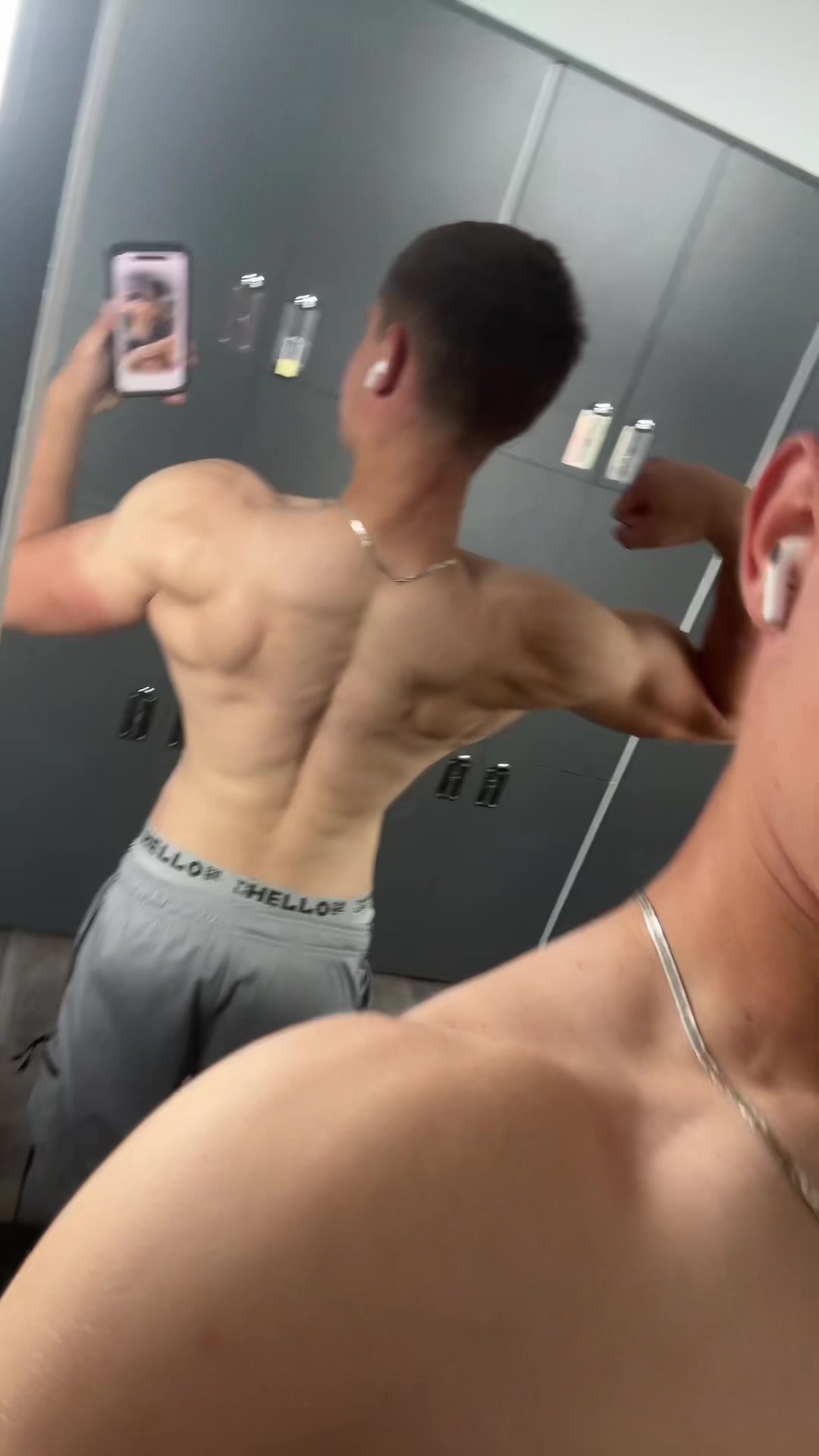 @justliftingheavyweights