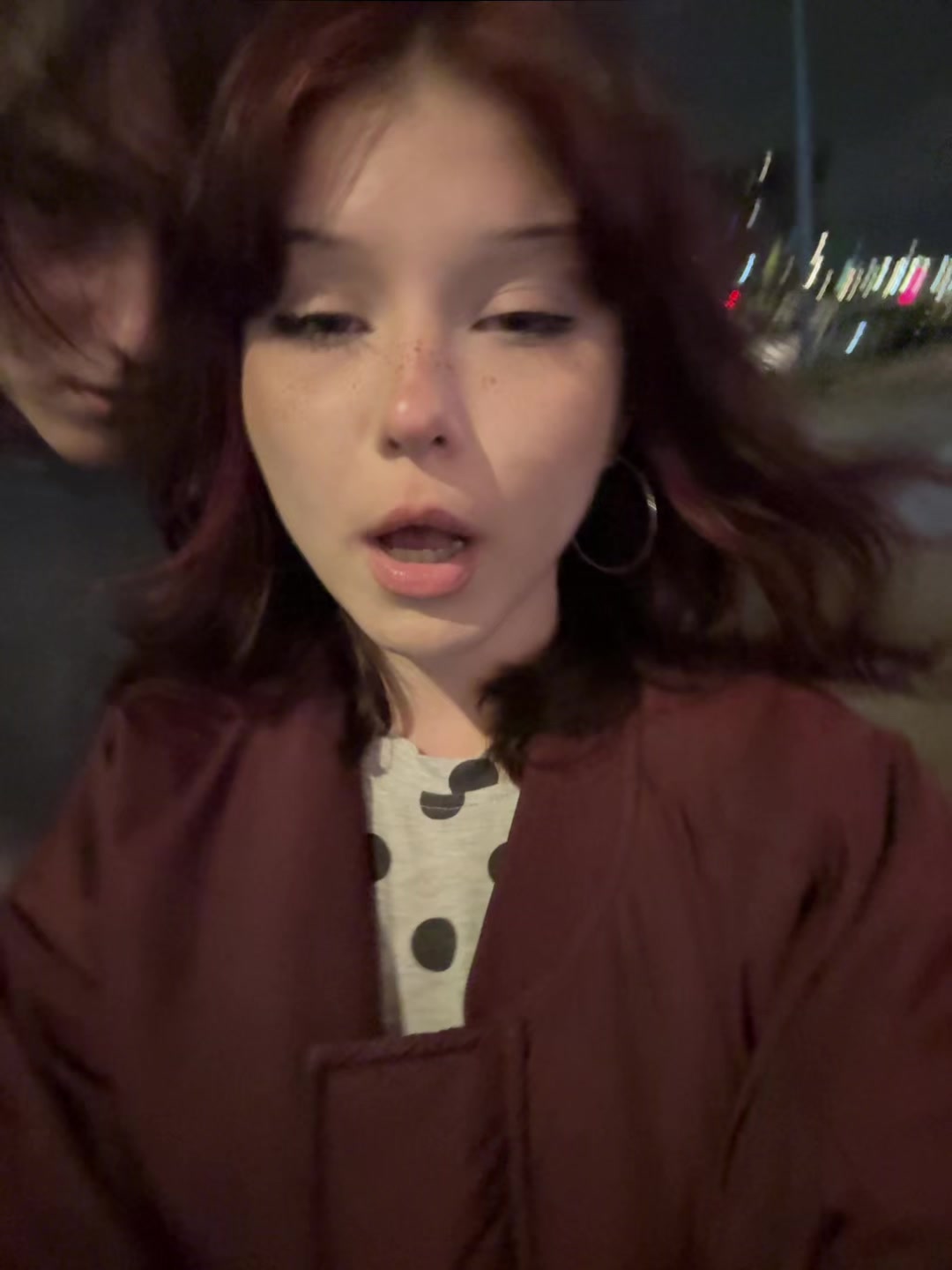 @👅