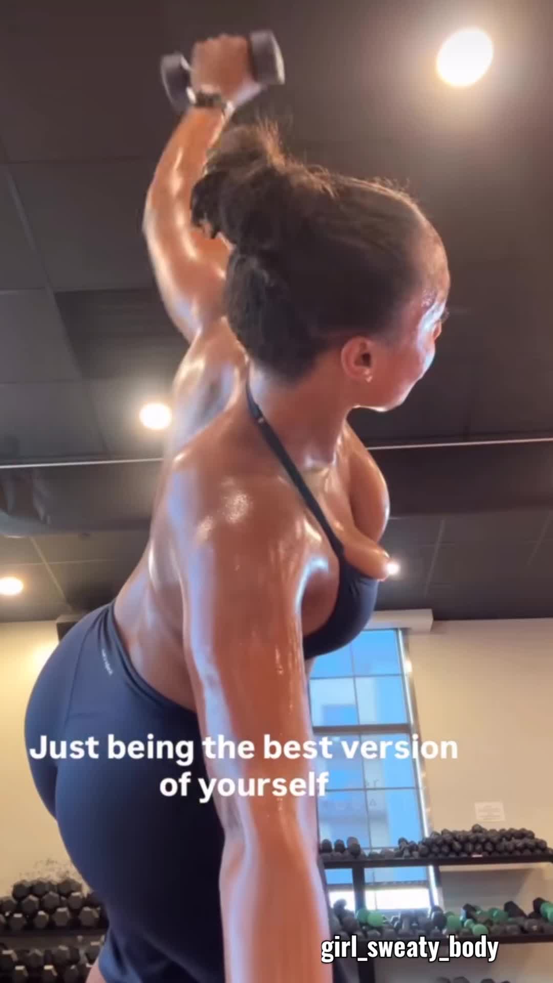 @girl_sweaty_body
