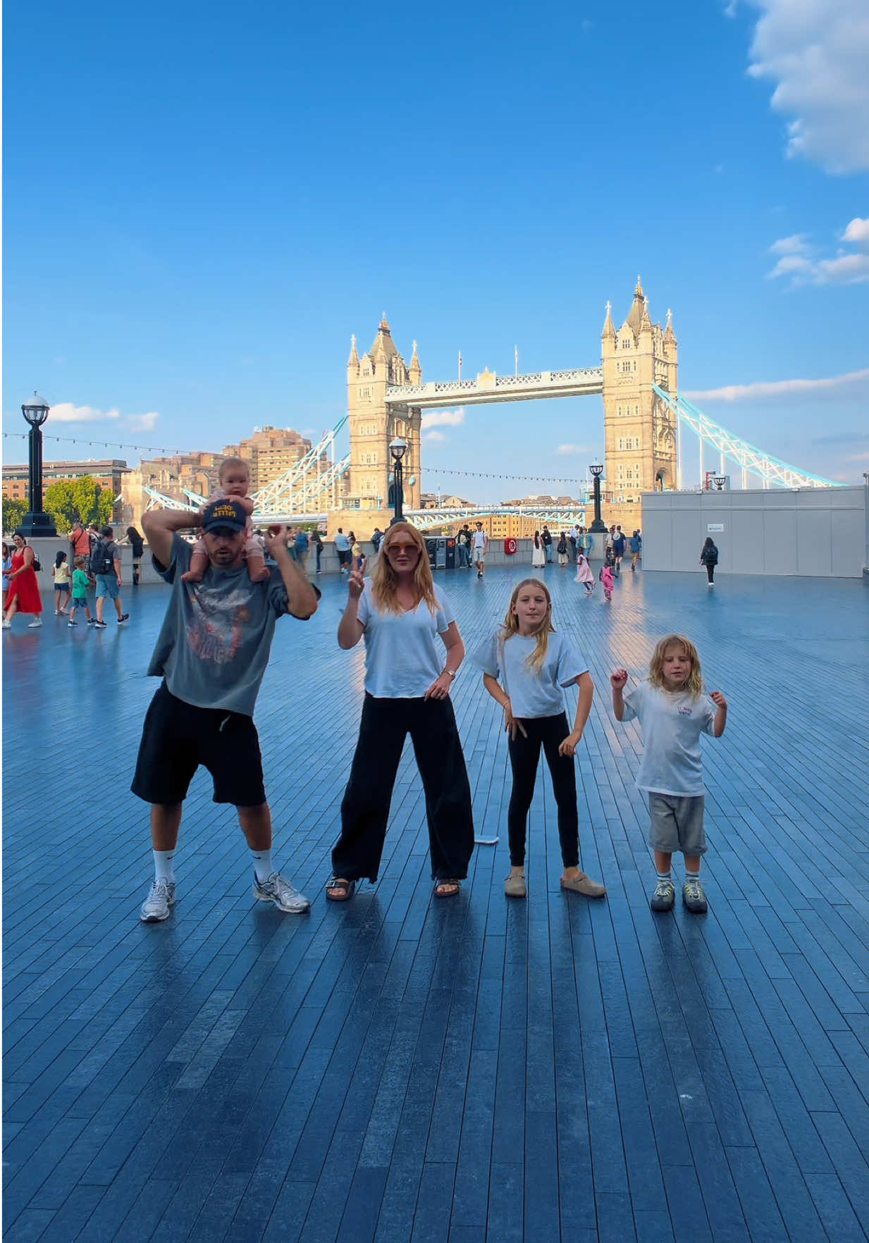 @The London Family
