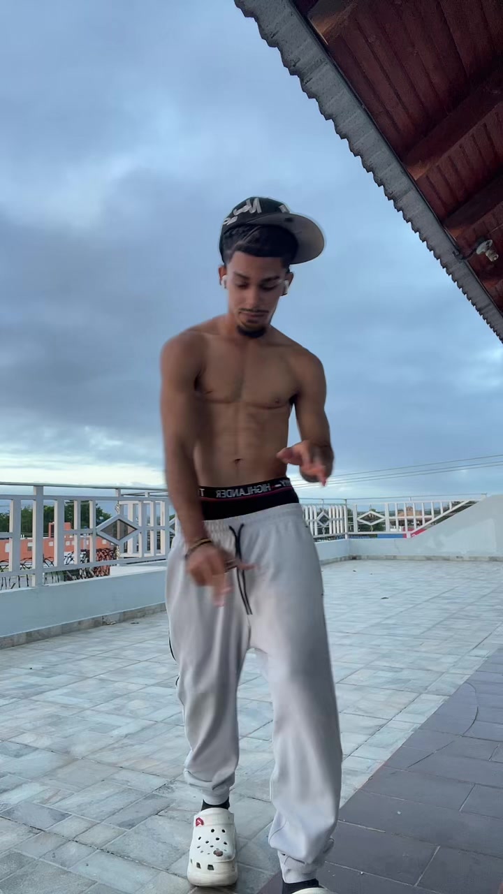 @Anthony🦦