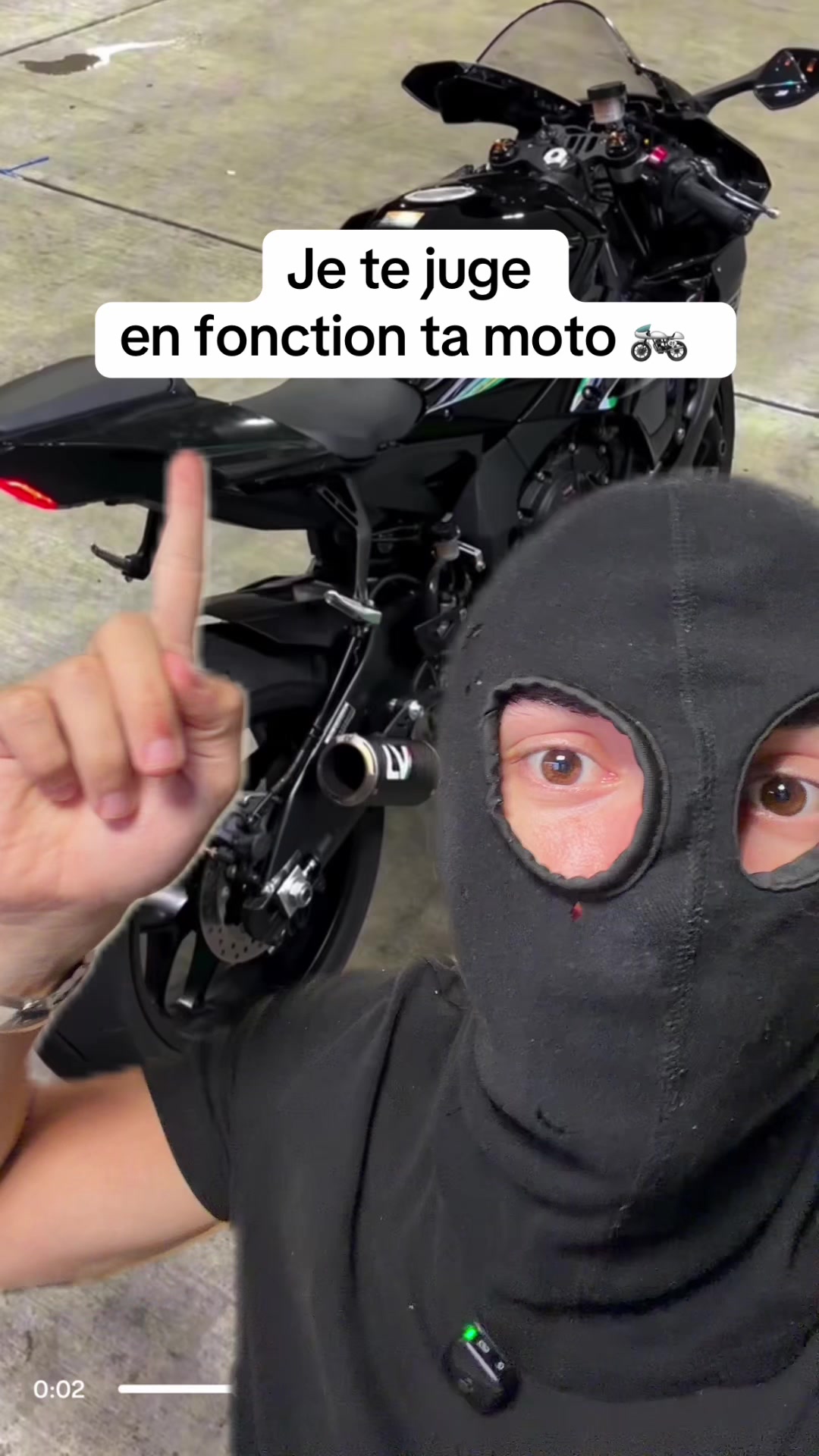 @AKIRO